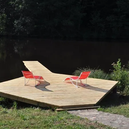 Merisier Dans Ferme Avec étang Privé Au Coeur De La Région Des Mille étangs, Couette-café